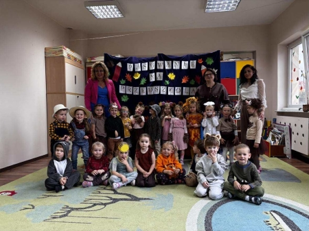 Przedstawienie jesienne- Pszczółki